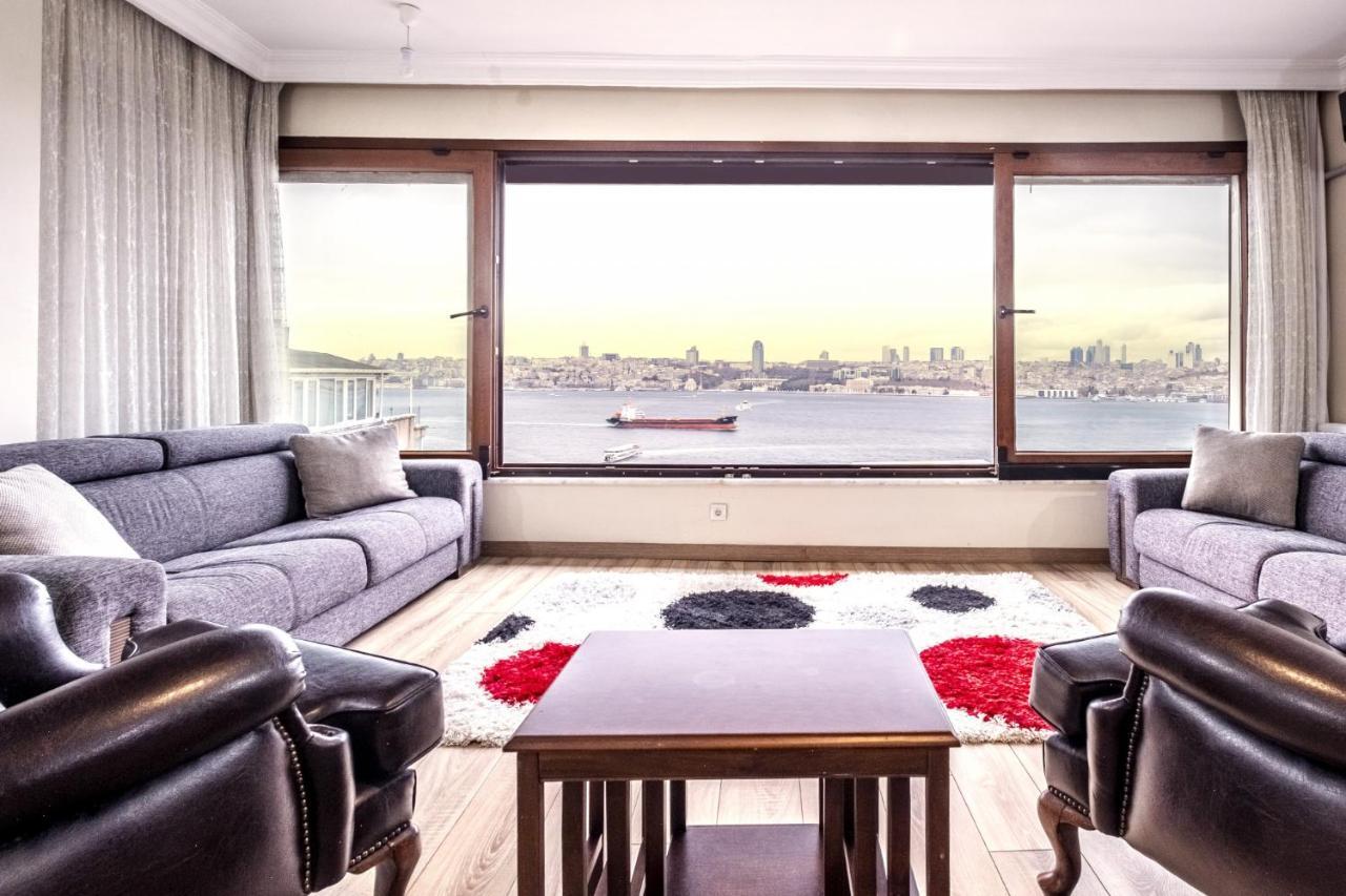 イスタンブールFlat With Sea View Near Uskudar Ferry Stationアパートメント エクステリア 写真